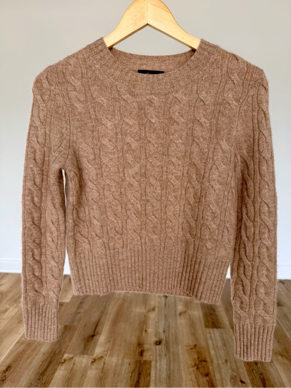 Quince 100% Mongolian Cashmere Cable Knit Cropped Sweater XS Camel Oatmeal
